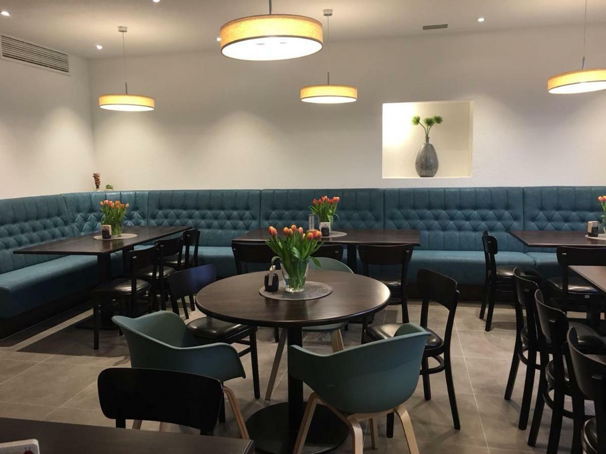 Jimmy Gastronomie & Uebernachtung Hotel Altheim  ภายนอก รูปภาพ