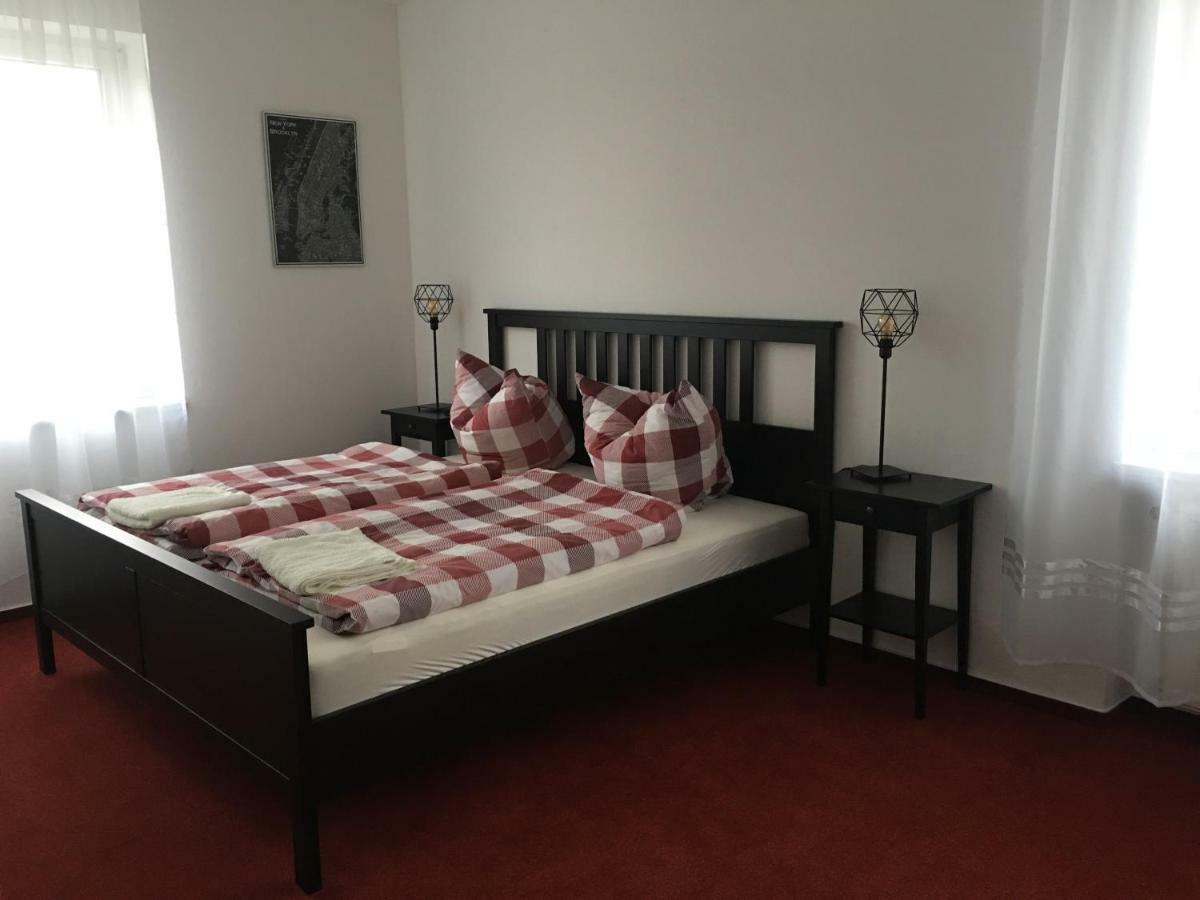 Jimmy Gastronomie & Uebernachtung Hotel Altheim  ภายนอก รูปภาพ