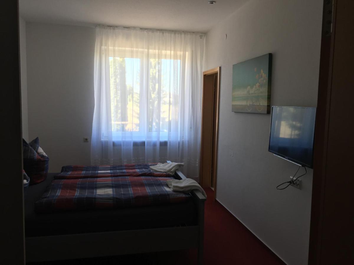 Jimmy Gastronomie & Uebernachtung Hotel Altheim  ภายนอก รูปภาพ